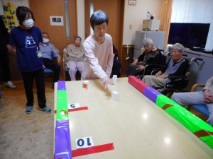 ５月レクリエーション・コロコロ鯉のぼり