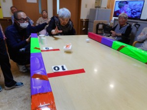 ５月レクリエーション・コロコロ鯉のぼり