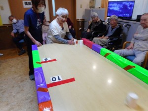５月レクリエーション・コロコロ鯉のぼり