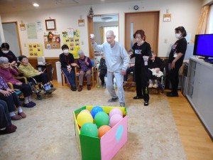 お誕生日会・風船飛ばしゲーム