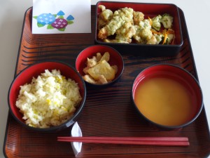 明徳病院行事食｢枝豆と玉子のまぜごはん｣